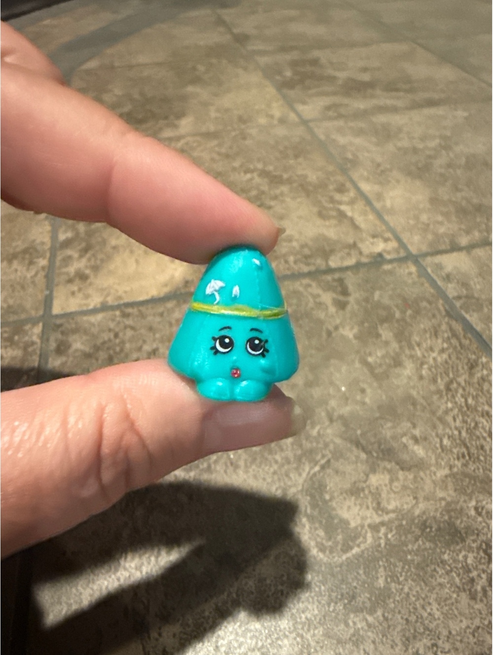 Taylor Rayne, a rare rain hat character from Shopkins Season 3